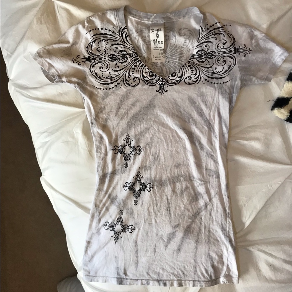 T-shirt from Buckle